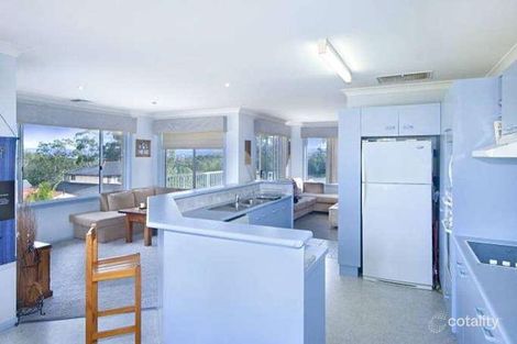 Property photo of 5 Robinia Parade Springfield NSW 2250