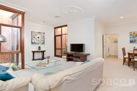 Property photo of 2/3 Burt Street Cottesloe WA 6011