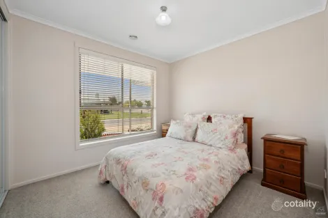 Property photo of 1 Maple Crescent Numurkah VIC 3636