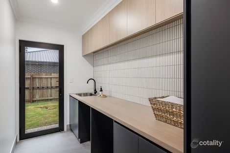 Property photo of 8 O'Neill Circuit Kearneys Spring QLD 4350