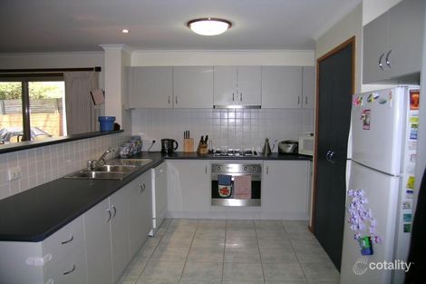 Property photo of 5 Fernbrook Rise Knoxfield VIC 3180
