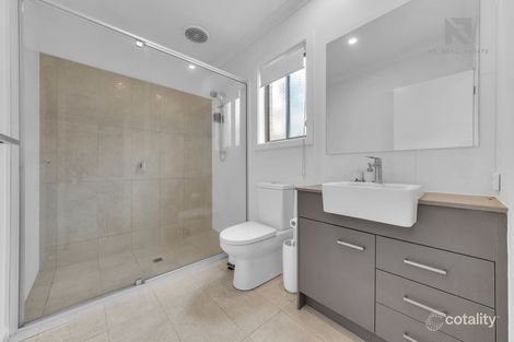 Property photo of 11 Eaglecrest Avenue Fraser Rise VIC 3336