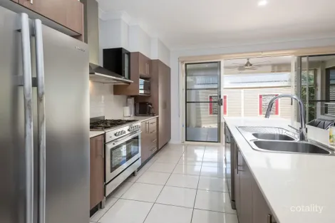 Property photo of 6 Manning Circuit Pacific Pines QLD 4211