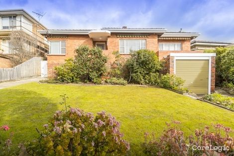 Property photo of 15 Hillsyde Parade Strathmore VIC 3041