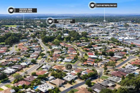 Property photo of 2 Brampton Place Meadow Springs WA 6210