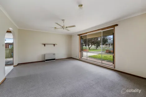 Property photo of 3 Reef Street Eaglehawk VIC 3556