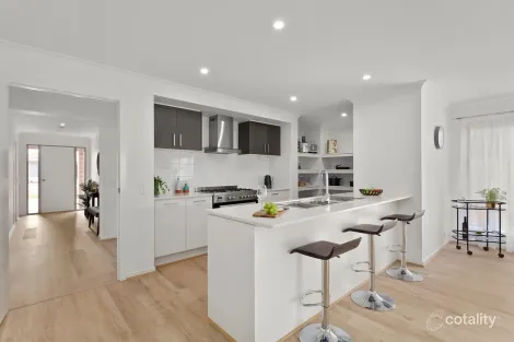 Property photo of 28 Swallowtail Drive Torquay VIC 3228