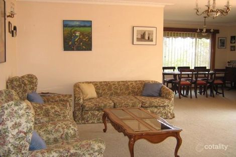 Property photo of 21 Stanhill Drive Cranbourne South VIC 3977