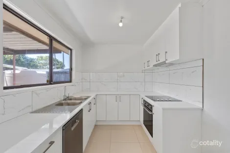 Property photo of 6 Tanya Court Eagleby QLD 4207