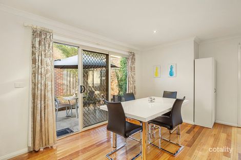 Property photo of 2/24 Boronia Grove Doncaster East VIC 3109
