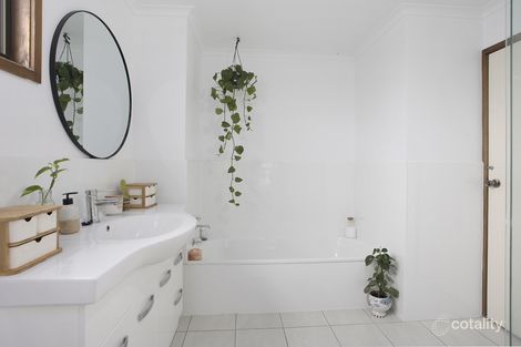 Property photo of 1/90 Christine Avenue Burleigh Waters QLD 4220