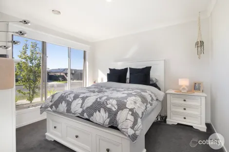 Property photo of 168 Shortridge Drive Lucas VIC 3350