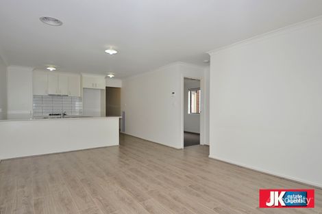 Property photo of 13/4 Mantello Drive Werribee VIC 3030