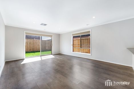 Property photo of 14 Leghorn Way Clyde North VIC 3978