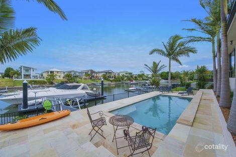 13 Ferrymans Ct, Helensvale, QLD 4212