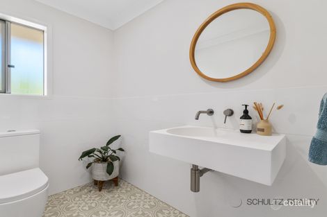 Property photo of 68 Yvonne Crescent Mount Warren Park QLD 4207