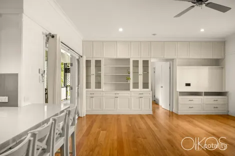 Property photo of 6 Morgan Terrace Bardon QLD 4065