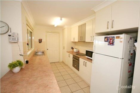 Property photo of 2 Titanga Place Bourkelands NSW 2650