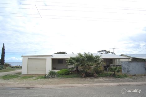 17 Kerley St, Port Broughton, SA 5522