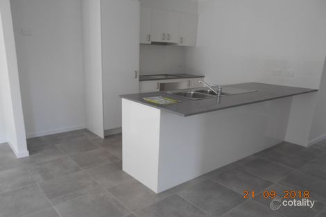 Property photo of 28 Annabelle Way Gleneagle QLD 4285