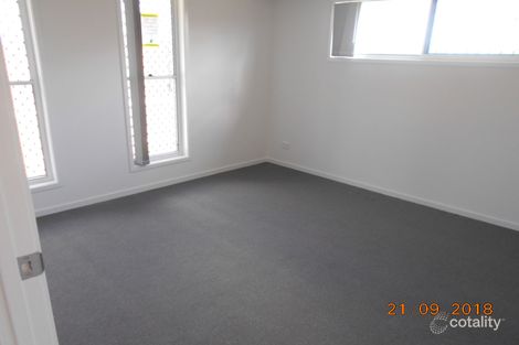 Property photo of 28 Annabelle Way Gleneagle QLD 4285