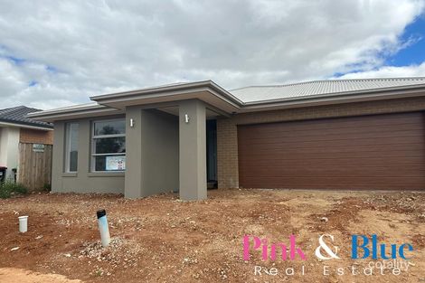 4 Wasim Cct, Rockbank, VIC 3335