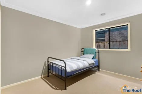 Property photo of 4 Pecora Way Wyndham Vale VIC 3024