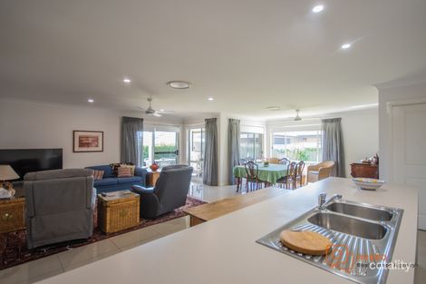 Property photo of 7 Riviera Avenue Dubbo NSW 2830