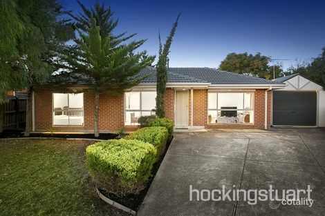 Property photo of 5 Fernberg Place Melton West VIC 3337