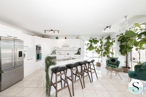 Property photo of 2/19 Ellen Street Belmont South NSW 2280