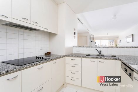 51/3 Holdfast Prom, Glenelg, SA 5045