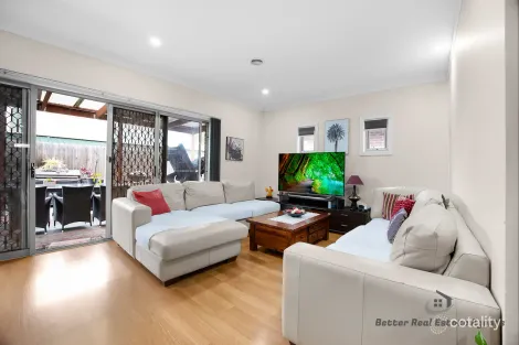 Property photo of 57 Bronson Circuit Hoppers Crossing VIC 3029