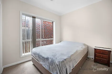 Property photo of 57 Bronson Circuit Hoppers Crossing VIC 3029