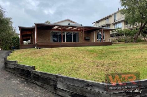 81 Wilson St, Little Grove, WA 6330