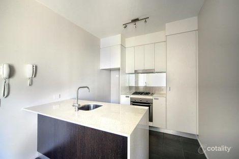 Property photo of 205/86 Altona Street Kensington VIC 3031