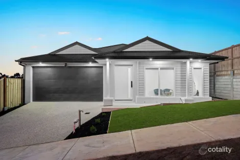 7 Monterey Way, Pakenham, VIC 3810