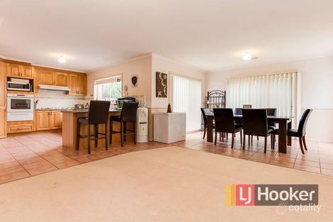 Property photo of 30 Ben Drive Pakenham VIC 3810