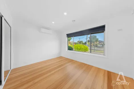 Property photo of 12 Obrien Drive St Albans VIC 3021