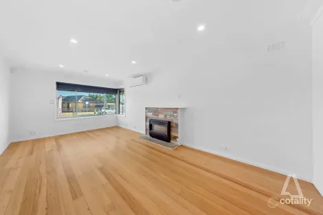 Property photo of 12 Obrien Drive St Albans VIC 3021