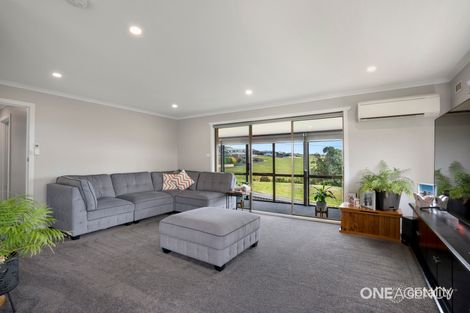 Property photo of 21 Kalina Crescent Park Grove TAS 7320
