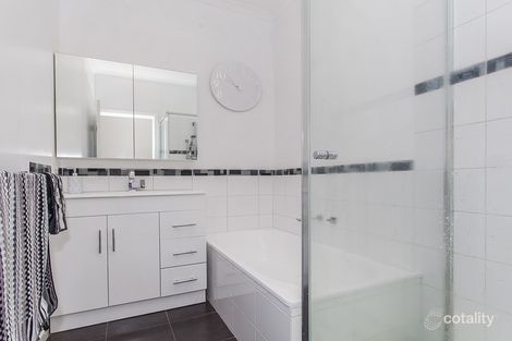 Property photo of 28 Old Kent Road Mooroolbark VIC 3138