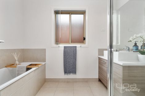Property photo of 70 Ajay Way Kurunjang VIC 3337
