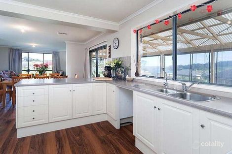 Property photo of 6 Barrow Court Mount Barker SA 5251