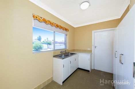 Property photo of 7 Muir Place Halls Head WA 6210