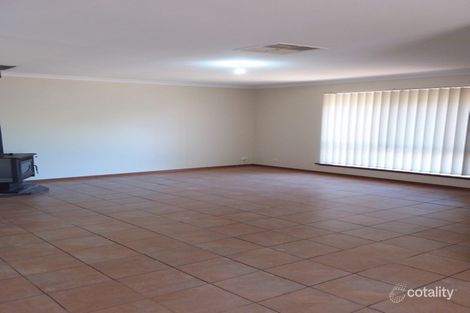 Property photo of 1/2 Jones Place Boulder WA 6432
