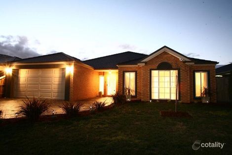 Property photo of 4 Banyalla Place Rowville VIC 3178