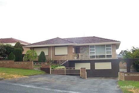 10 Collinson St, Beaconsfield, WA 6162