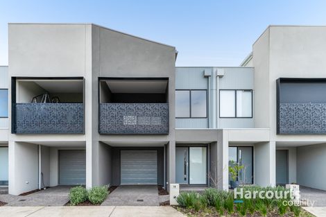 18 Spotted Gum Cl, Clyde, VIC 3978