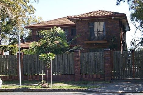 36 Hawthorne Rd, Hawthorne, QLD 4171