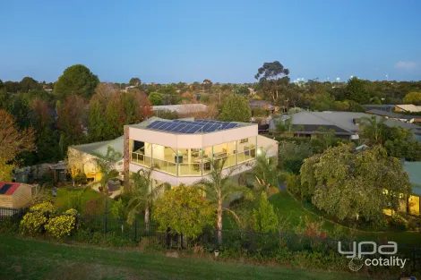 Property photo of 7B John Ball Place Werribee VIC 3030